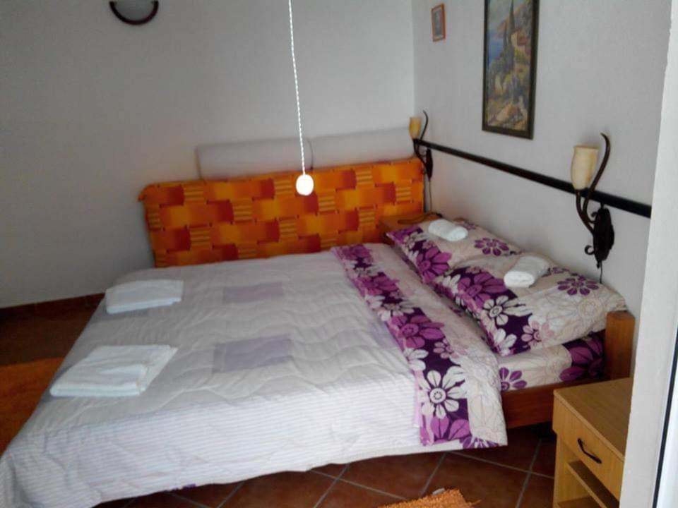Apartmani Linda 沃迪切 外观 照片