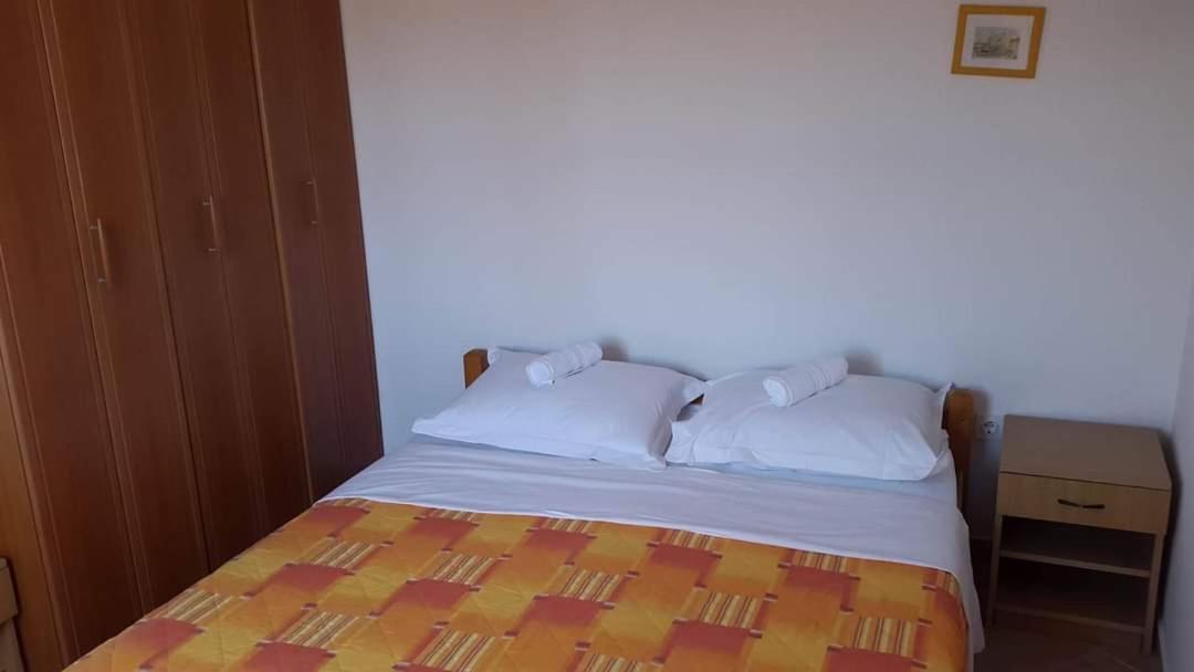 Apartmani Linda 沃迪切 外观 照片